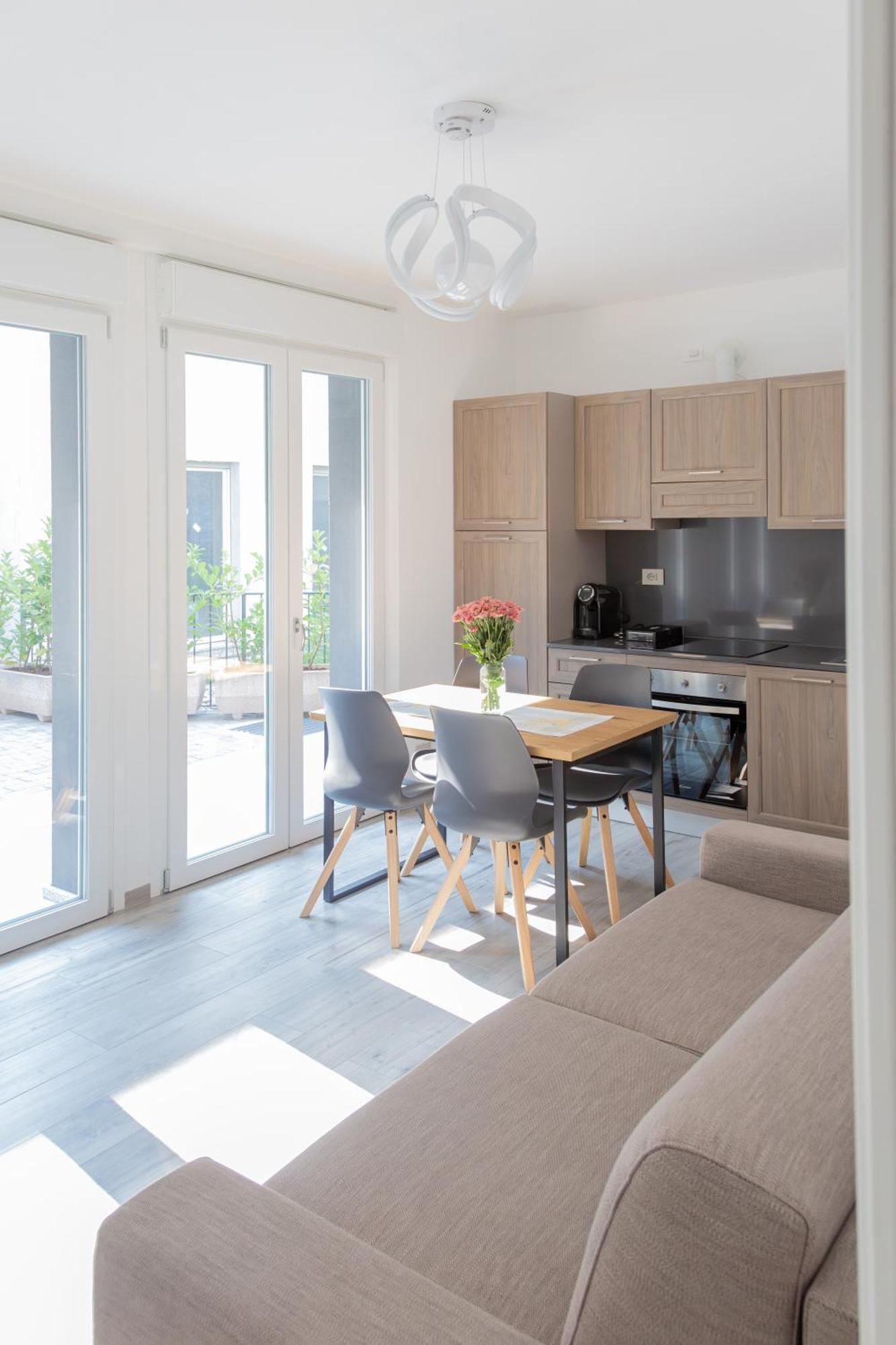 Отель Residenza Elsa Домодоссола Экстерьер фото